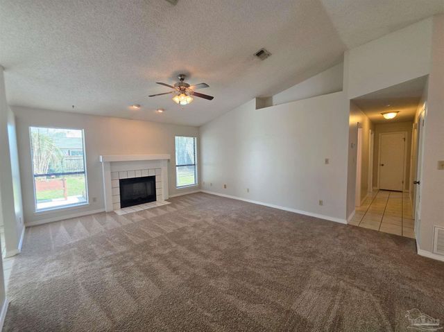 824 Lavon Dr, Pensacola, FL 32506