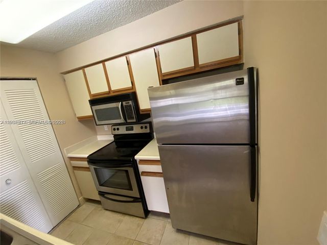 1259 SW 46th Ave 1914, Pompano Beach, FL 33069