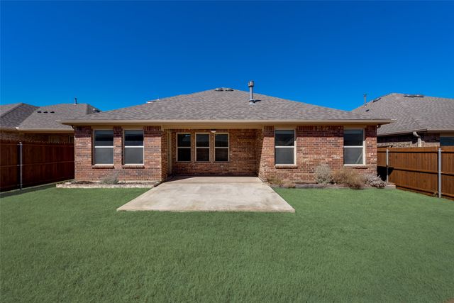 9112 Flying Eagle Lane, Fort Worth, TX 76131