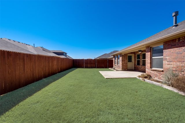 9112 Flying Eagle Lane, Fort Worth, TX 76131