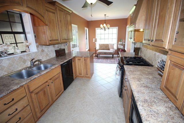 11485 DOUBLEGATE LN, Unincorporated, TN 38028