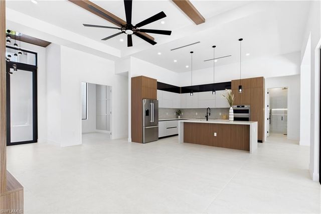 2814 Surfside BLVD, Cape Coral, FL 33914