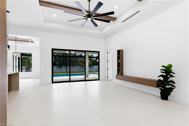 2814 Surfside BLVD, Cape Coral, FL 33914