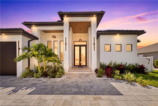 2814 Surfside BLVD, Cape Coral, FL 33914