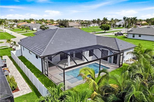 2814 Surfside BLVD, Cape Coral, FL 33914