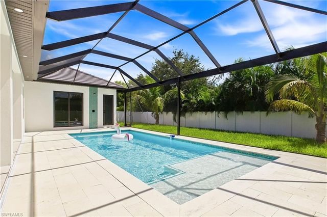 2814 Surfside BLVD, Cape Coral, FL 33914