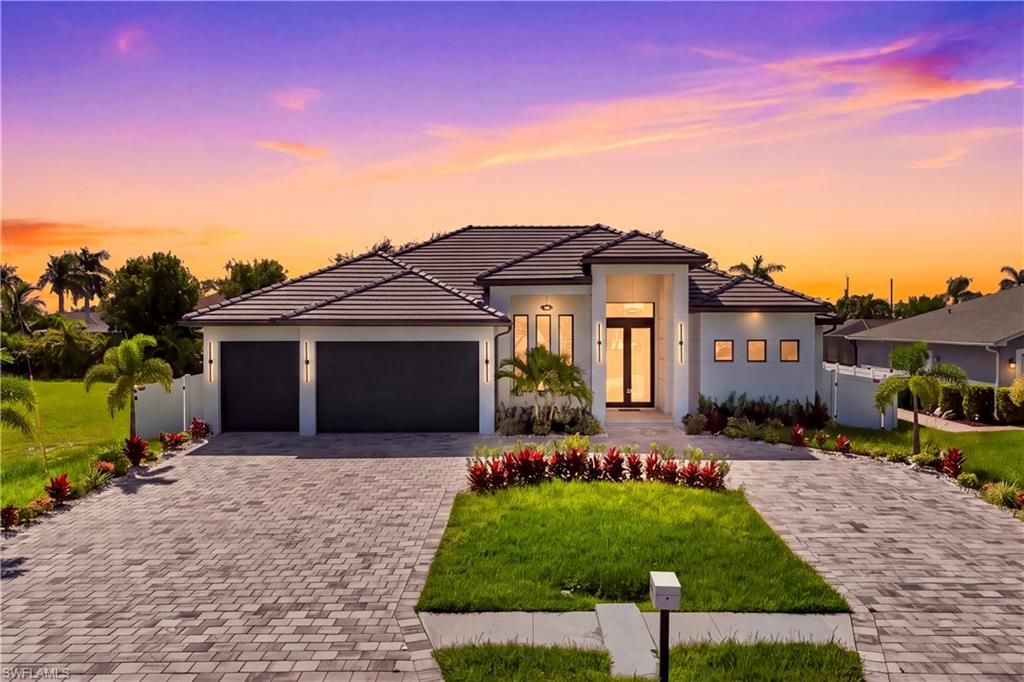 2814 Surfside BLVD, Cape Coral, FL 33914
