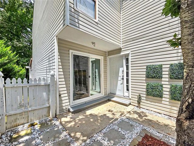 2692 Meadowlawn Drive SE, Marietta, GA 30067