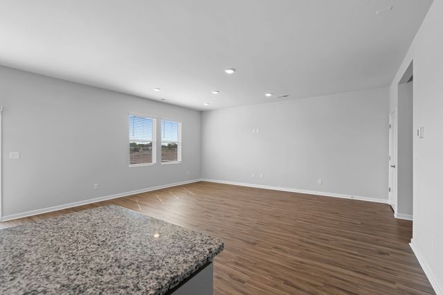 3901 Sadie St, Columbia, TN 38401
