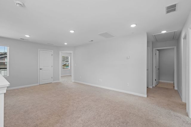 3901 Sadie St, Columbia, TN 38401