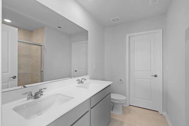 3901 Sadie St, Columbia, TN 38401