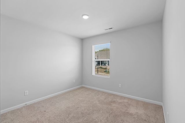 3901 Sadie St, Columbia, TN 38401