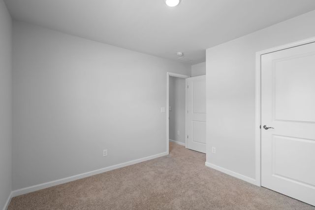 3901 Sadie St, Columbia, TN 38401