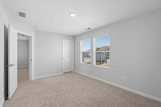 3901 Sadie St, Columbia, TN 38401