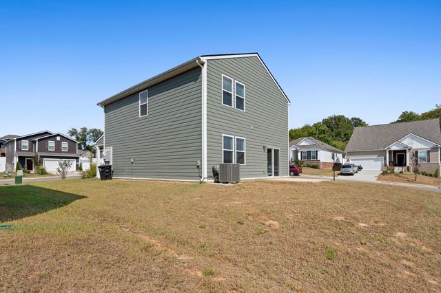3901 Sadie St, Columbia, TN 38401