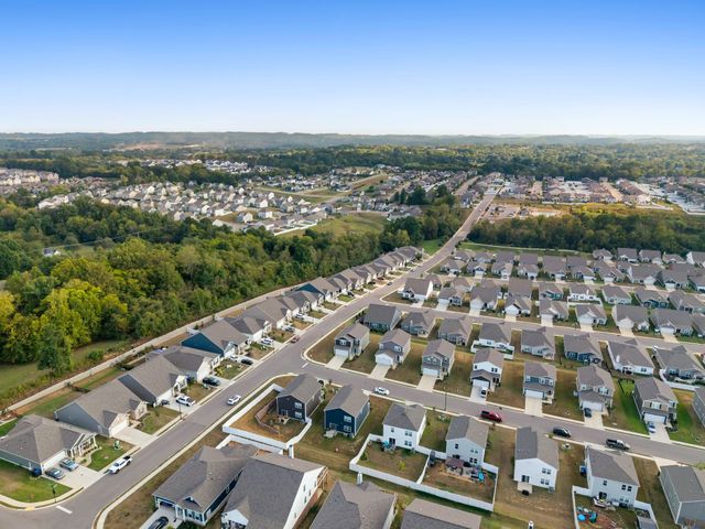 3901 Sadie St, Columbia, TN 38401