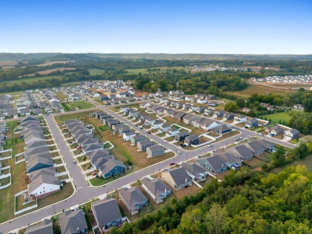 3901 Sadie St, Columbia, TN 38401