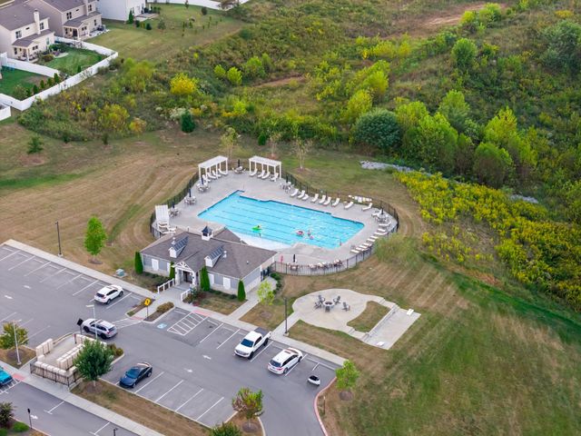 3901 Sadie St, Columbia, TN 38401