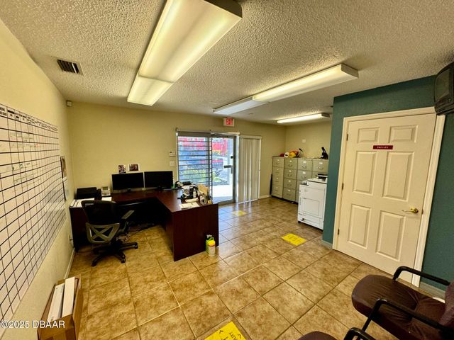 517 Mason Avenue, Daytona Beach, FL 32117