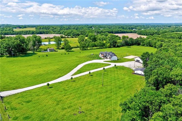 4023 Highway 131 Highway, Odessa, MO 64076