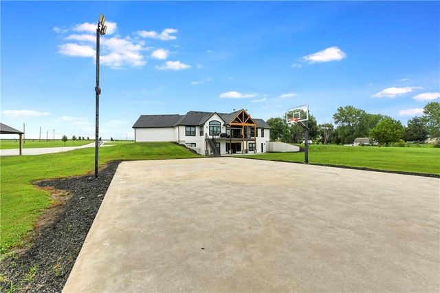 4023 Highway 131 Highway, Odessa, MO 64076