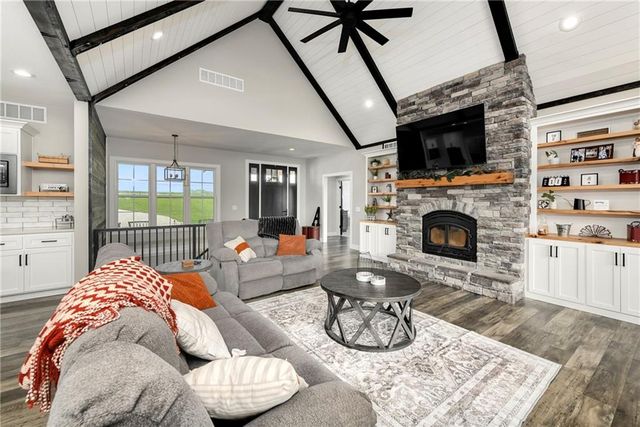 4023 Highway 131 Highway, Odessa, MO 64076