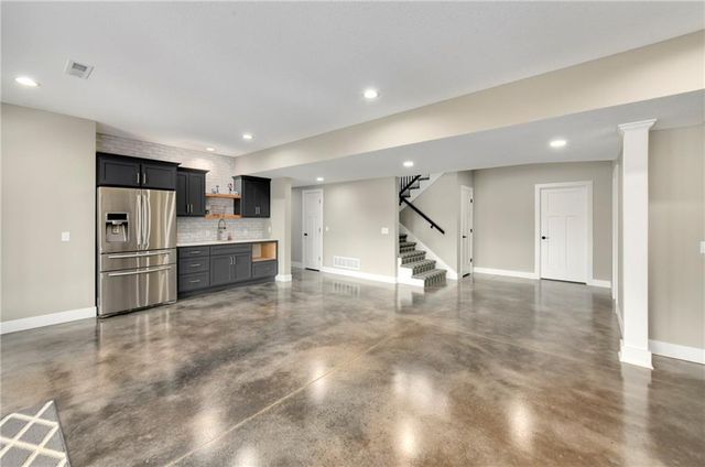 4023 Highway 131 Highway, Odessa, MO 64076
