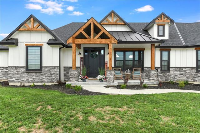 4023 Highway 131 Highway, Odessa, MO 64076