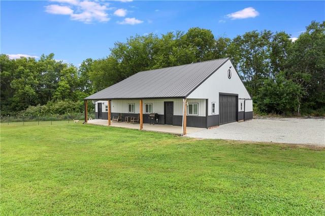 4023 Highway 131 Highway, Odessa, MO 64076