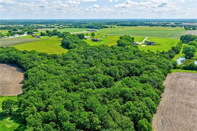 4023 Highway 131 Highway, Odessa, MO 64076