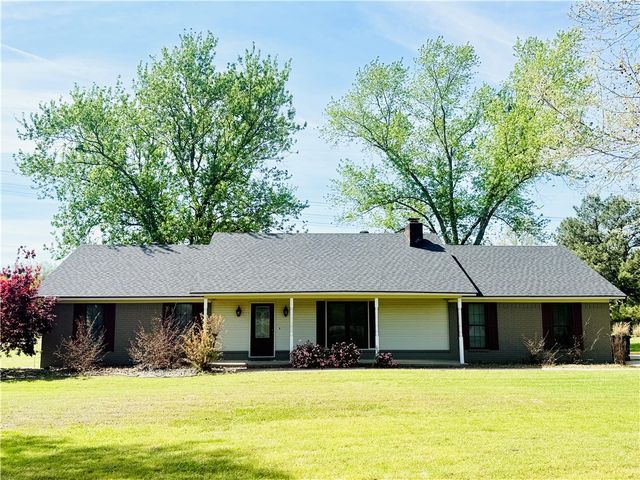 471 Widgeon Road, Russellville, AR 72802
