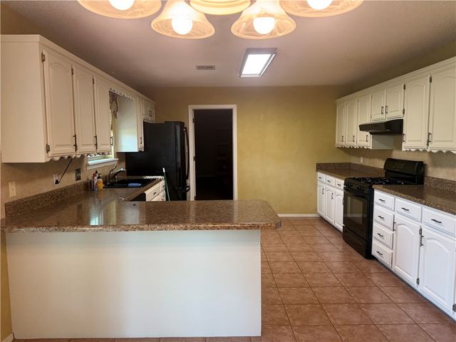 471 Widgeon Road, Russellville, AR 72802