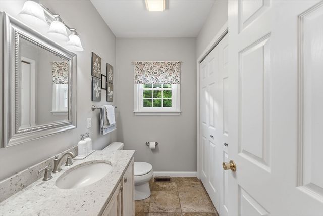 19 Old Farm Rd, Douglas, MA 01516