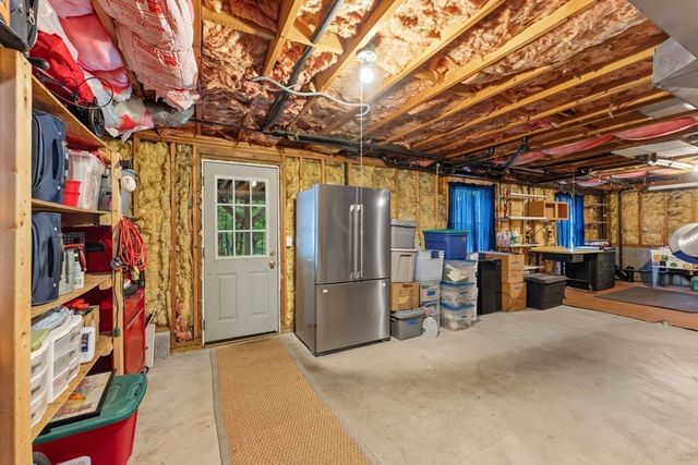 19 Old Farm Rd, Douglas, MA 01516