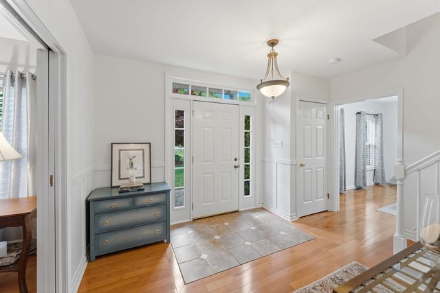 19 Old Farm Rd, Douglas, MA 01516