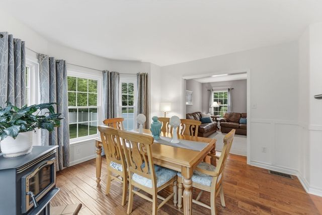 19 Old Farm Rd, Douglas, MA 01516