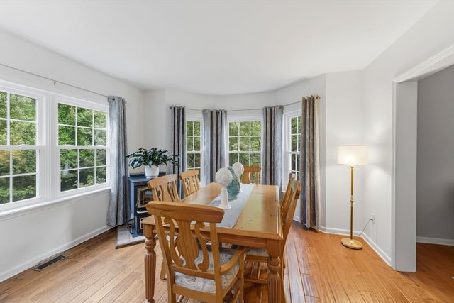 19 Old Farm Rd, Douglas, MA 01516