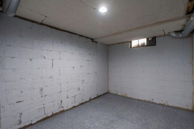 308 W Greenwood Avenue, Waukegan, IL 60087