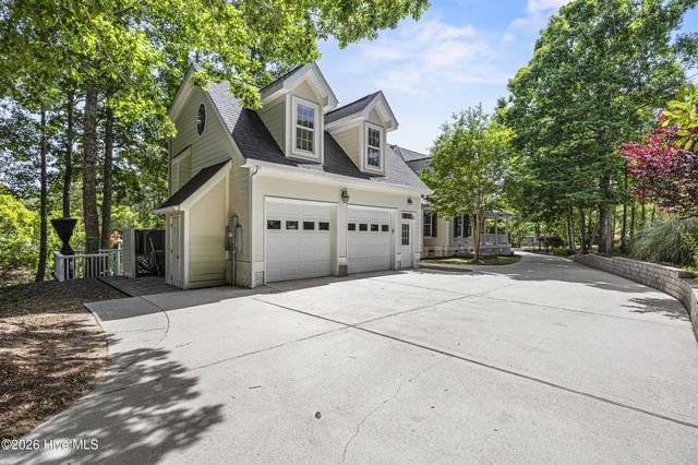 1821 Baywater Court SE, Bolivia, NC 28422