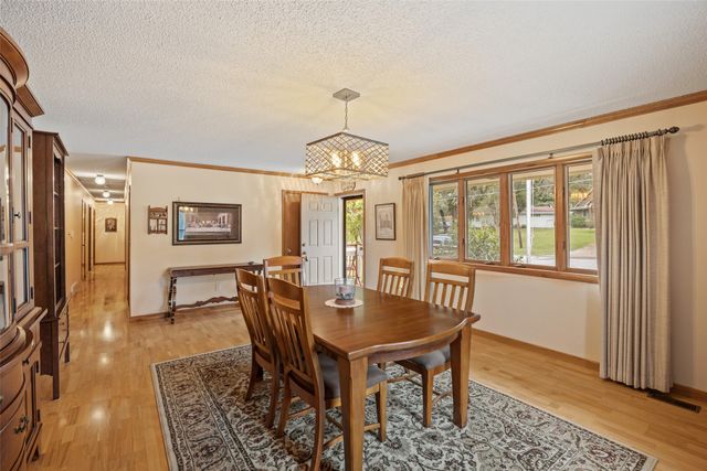 4750 NW Piekenbrock Drive, Des Moines, IA 50310