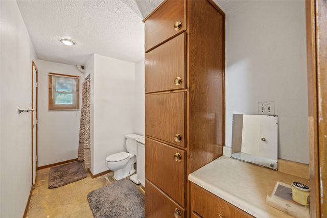 4750 NW Piekenbrock Drive, Des Moines, IA 50310