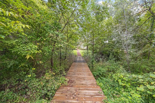 4750 NW Piekenbrock Drive, Des Moines, IA 50310