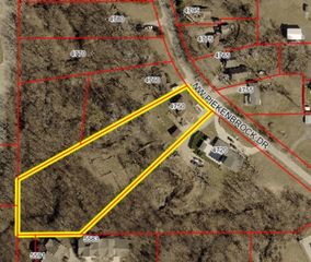4750 NW Piekenbrock Drive, Des Moines, IA 50310