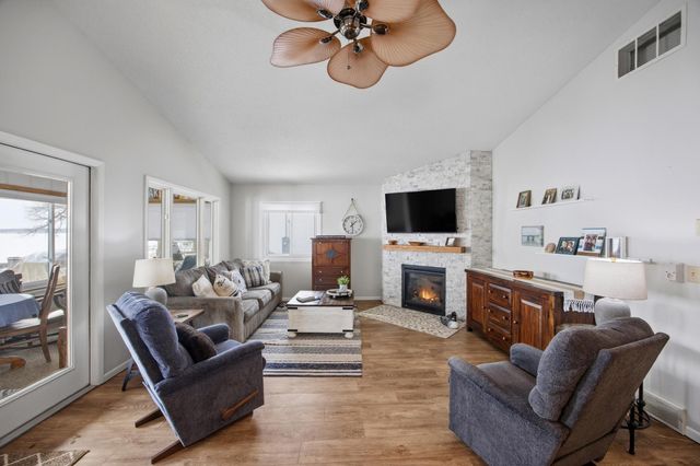 23853 County Highway 22, Detroit Lakes, MN 56501