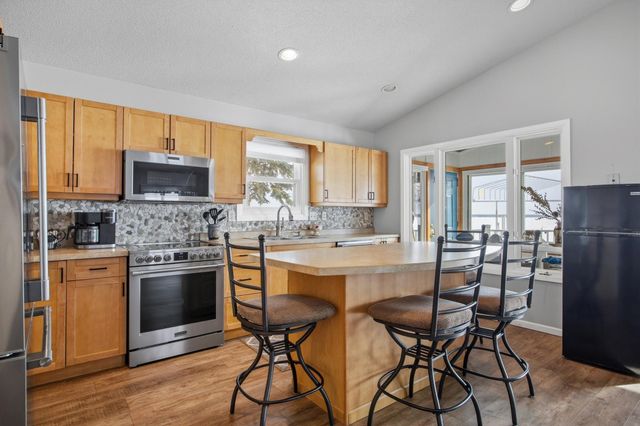 23853 County Highway 22, Detroit Lakes, MN 56501