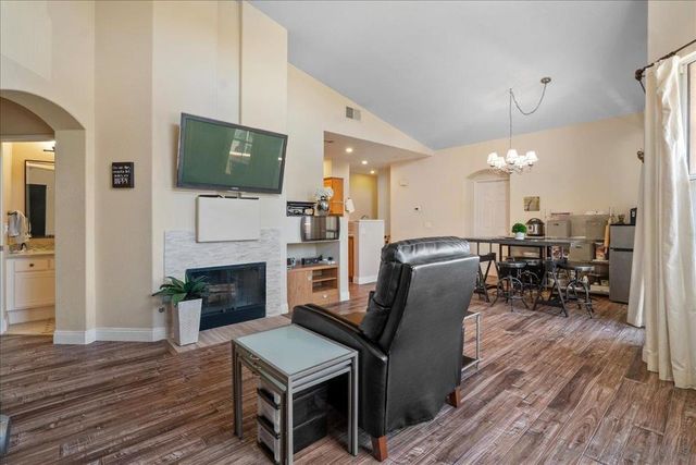 18696 Caminito Pasadero, San Diego, CA 92128