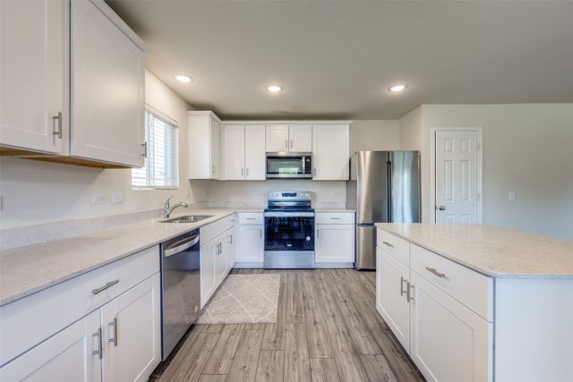 516 W Marshall Drive, Van Alstyne, TX 75495