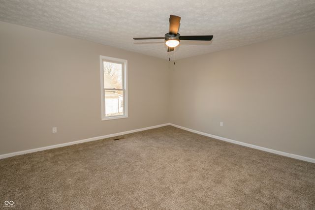 1301 W Powers Street, Muncie, IN 47305