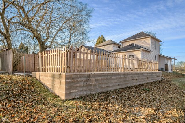 1301 W Powers Street, Muncie, IN 47305