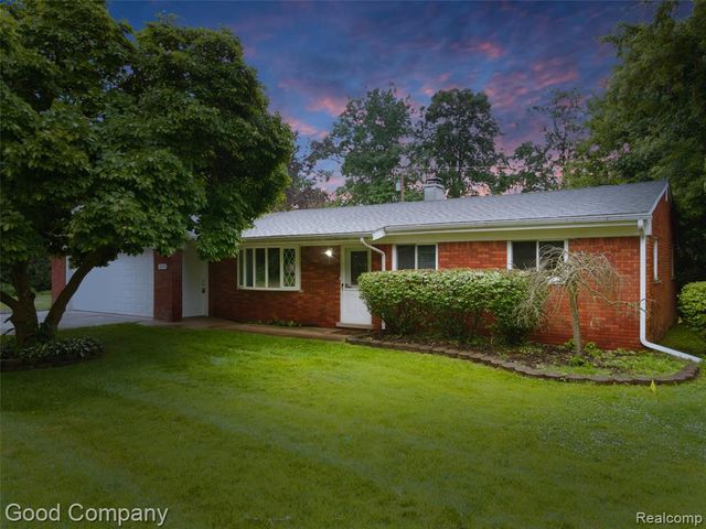48703 W Ranch Drive, Chesterfield, MI 48051